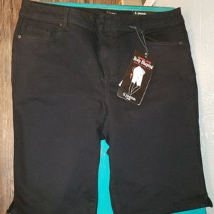 Black Bermuda shorts NWT